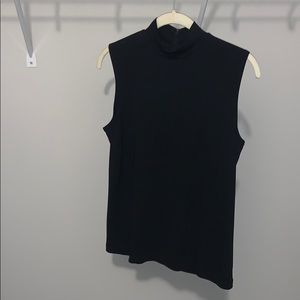 Josephine Chaus Very classy black cut off blouse